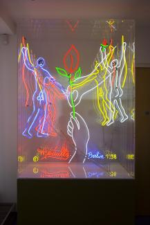 David Medalla 'Art lifts Berlin' Neon sculpture 255x121x95cm, 5 animated circuits, 1998 